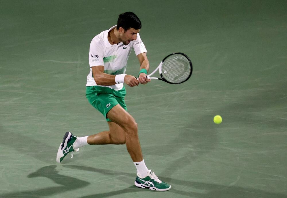 Novak Đoković, Tenis, Patike