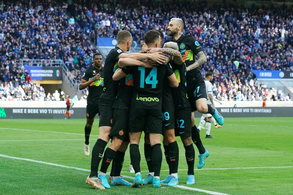 POLA SATA DOVOLJNO! Inter diše za vrat Milanu! Ozbiljno se približio - Srbi bez rešenja!