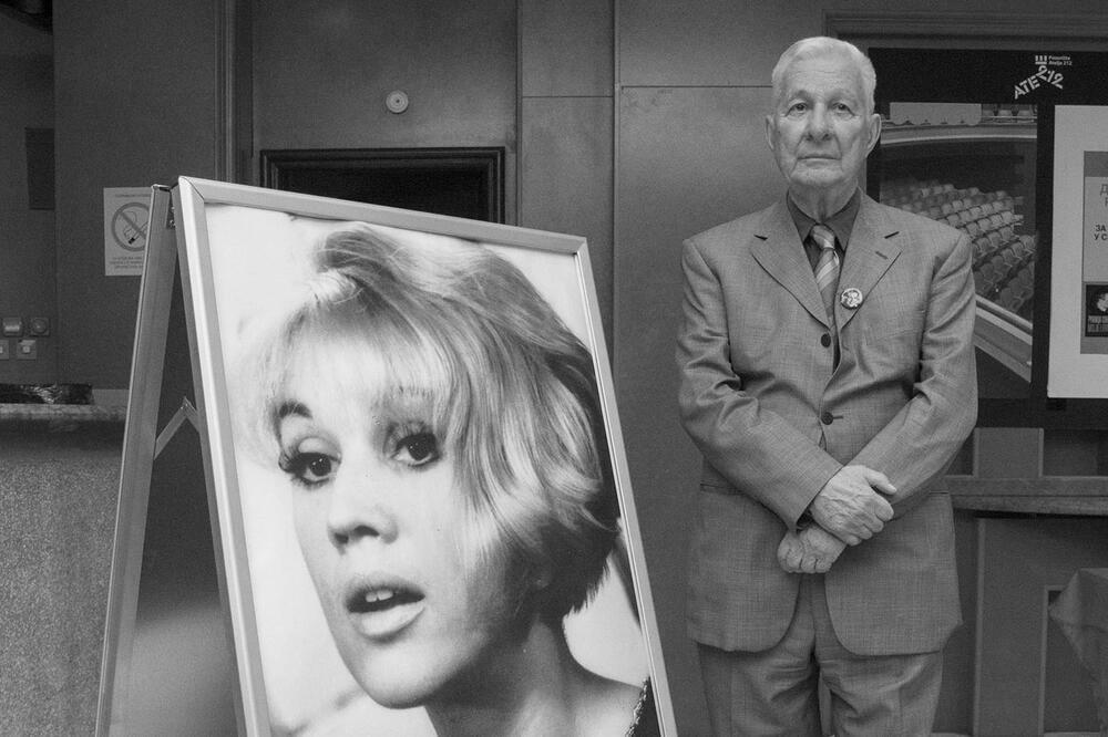 VELIKA JUGOSLOVENSKA DIVA KOJU SU MUŠKARCI OBOŽAVALI VOLELA JE SAMO NJEGA: Zašto se o ovome DUGO TAJILO?