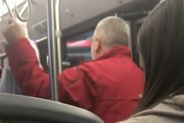 SVE OVE GODINE, DAO BIH ZA JEDNU NOĆ: Ko kaže da su PONEDELJCI DOSADNI? Scena za PAMĆENJE u beogradskom BUSU! VIDEO