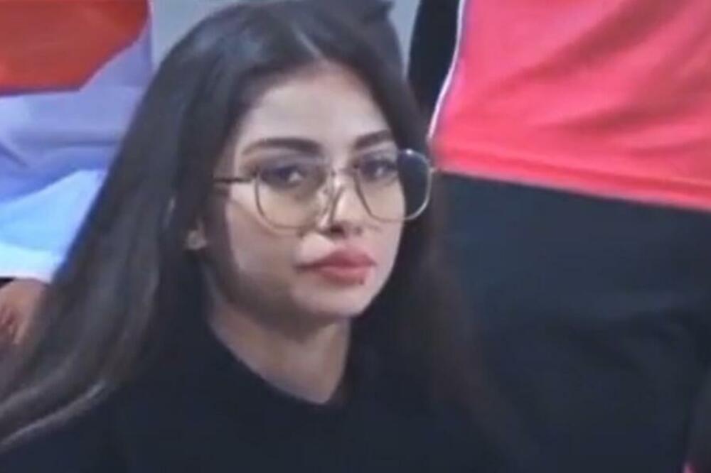 LEPOTICA UKRALA SLAVU FUDBALERIMA! Skupila 11 miliona pregleda, a niko ne zna kako se zove! (VIDEO)