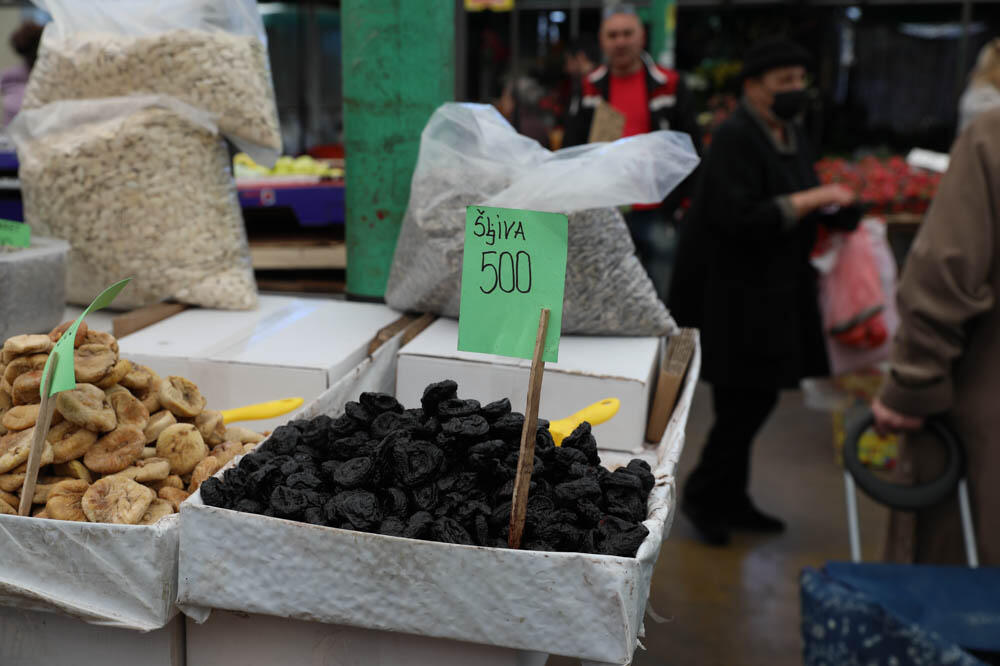 SAMO ŠAKA OVOG VOĆA SAČUVAĆE NAŠE KOSTI! Često se ni se setimo da POSTOJI, a prava je BOMBA