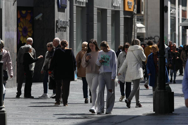 TEMPERATURE U SRBIJI DANAS PRAVE PROLEĆNE, MAKSIMALNA DO 19 STEPENI: Samo se u 1 delu zemlje očekuje SLABA KIŠA