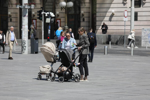 PRAVI VREMENSKI ROLEROKSTER, SUTRA PROLEĆNE TEMPERATURE: RHMZ objavio najnoviju prognozu, KAKO DA SE OBUČEMO?