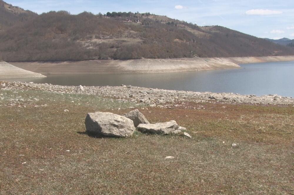 DETALJI TRAGEDIJE NA ZLATARSKOM JEZERU: Očevici otkrili STRAŠNE DETALJE