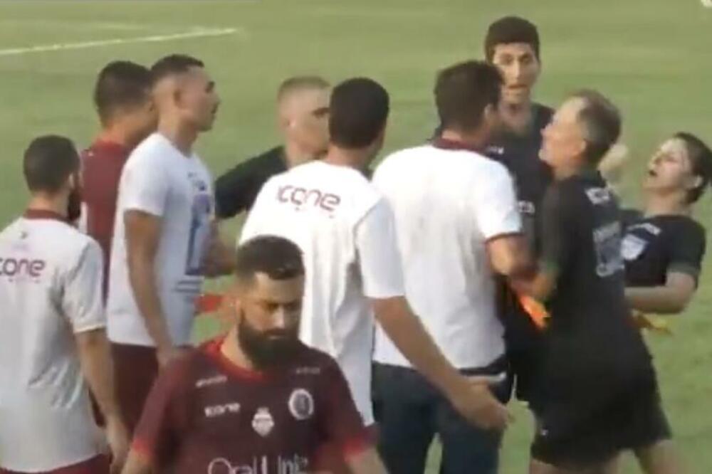 NEVIĐEN SKANDAL! Trener glavom NABO ženskog sudiju, ovo je za doživotnu suspenziju! (VIDEO)