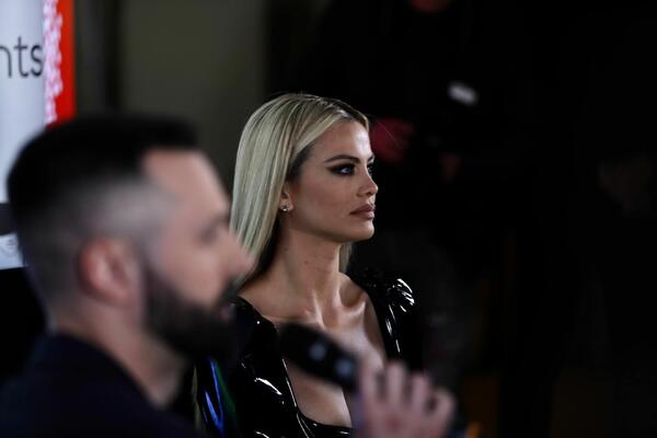 MILICA PAVLOVIĆ BIJE TEŠKU BITKU: Njena najveća PODRŠKA je BOLESNA, više je ne prepoznaje!