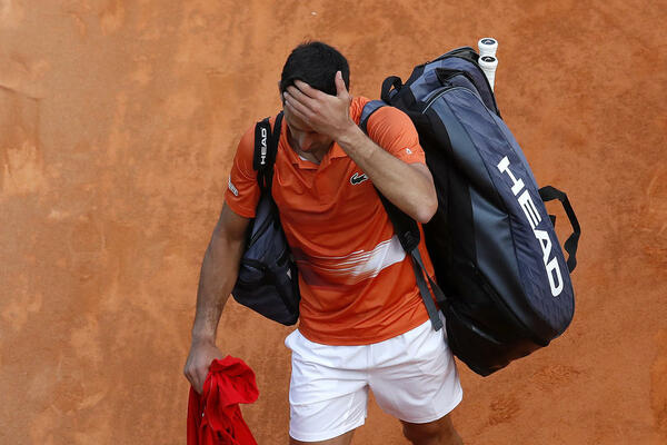 ĐOKOVIĆ SE OGLASIO NAKON ŠOKA: Otkrio šta mu se DESILO!