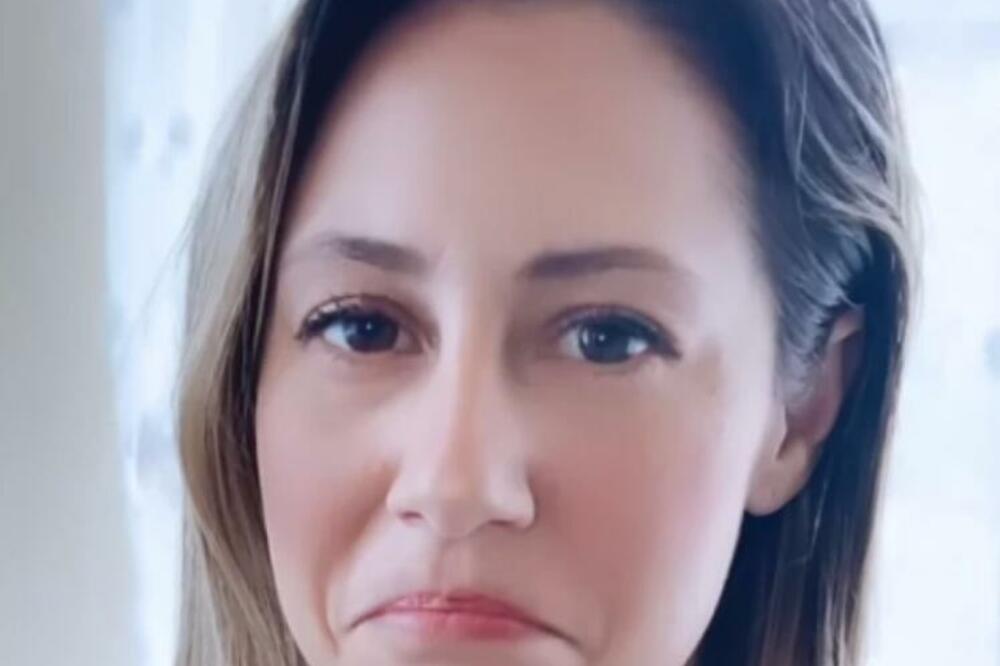 ZBOG OVOG ŠTO RADI SEDEĆI U FOTELJI ZGRĆE OGROMNU LOVU: Kada vidite koliko pomaže, i vi ćete OTIĆI KOD NJE