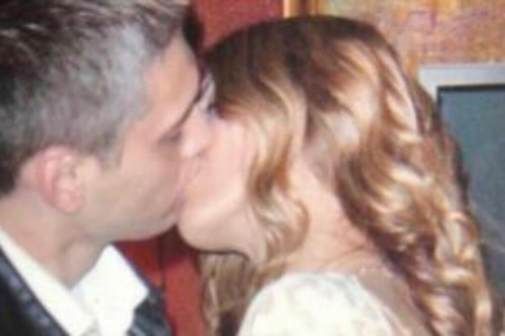 NEVIĐENA SLIKA ČEDE JOVANOVIĆA I NJEGOVE SUPRUGE JELENE: Nastala pre MNOGO godina i pokazala BAŠ SVE