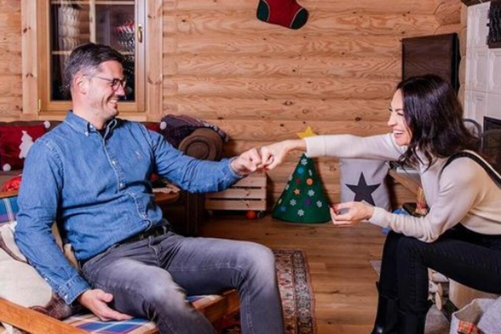 VENČANJE KOJE JE OBELEŽILO ZLATNO DOBA ŠOUBIZA: Monika i Mario su upisani u ISTORIJI JAVNE SCENE!