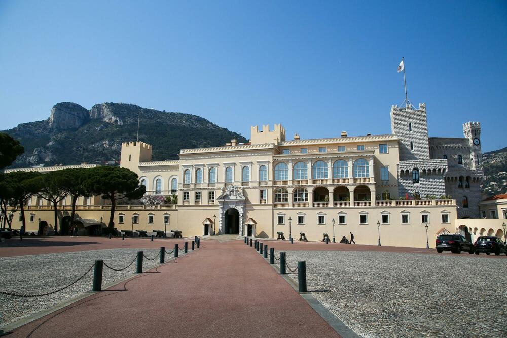 OVO JE NAJUKLETIJA PORODICA: Imali su TITULU I BOGATSTVO, a onda su krenule SMRTI, zločini i JEZIVE PRIČE!