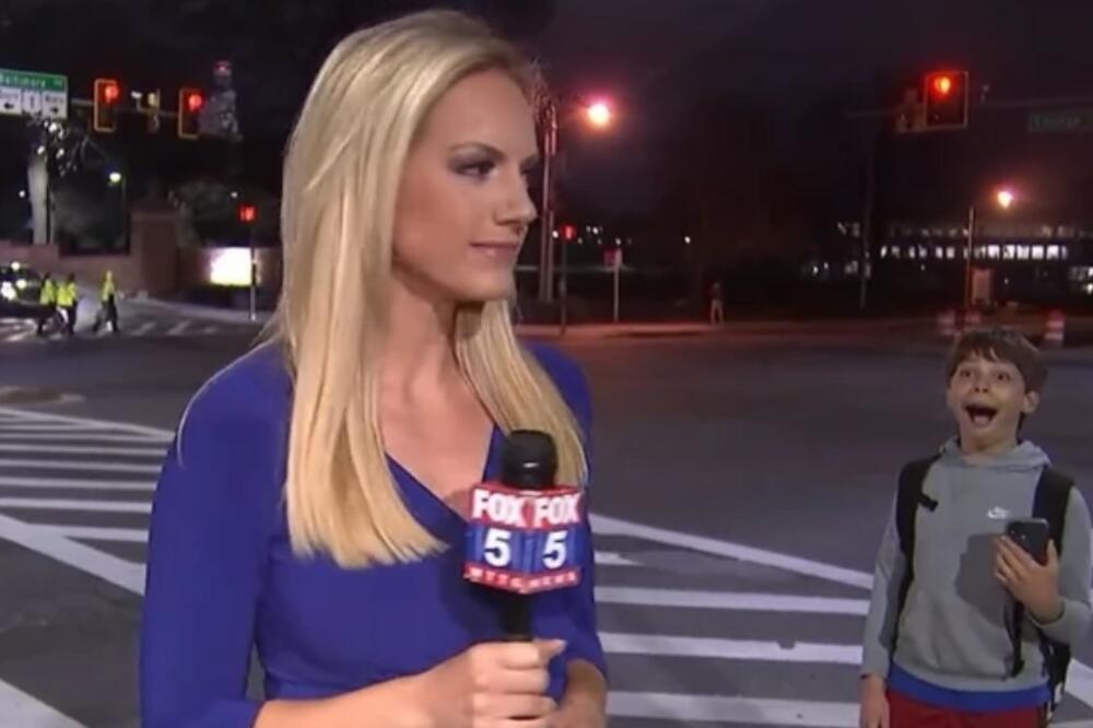 DEČAK UPAO VODITELJKI U KADAR UŽIVO U EMISIJU: Kada se okrenula ka njemu nastala je ŠOKČINA, svi su zanemeli!