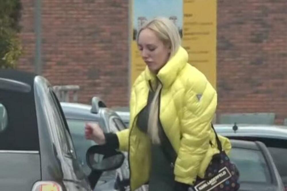 ISPLIVAO PRVI SNIMAK LUNE ĐOGANI NAKON OPERACIJE: Ljudi ZABRINUTI zbog njenog izgleda!