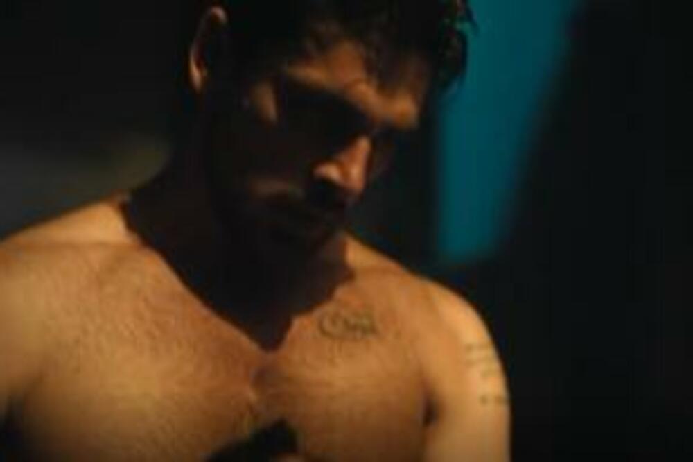 ISPLIVAO SNIMAK SE*SA POZNATOG GLUMCA: Fanovi OSULI PALJBU po njemu, ali kada ga vidite GOLOG... (VIDEO)