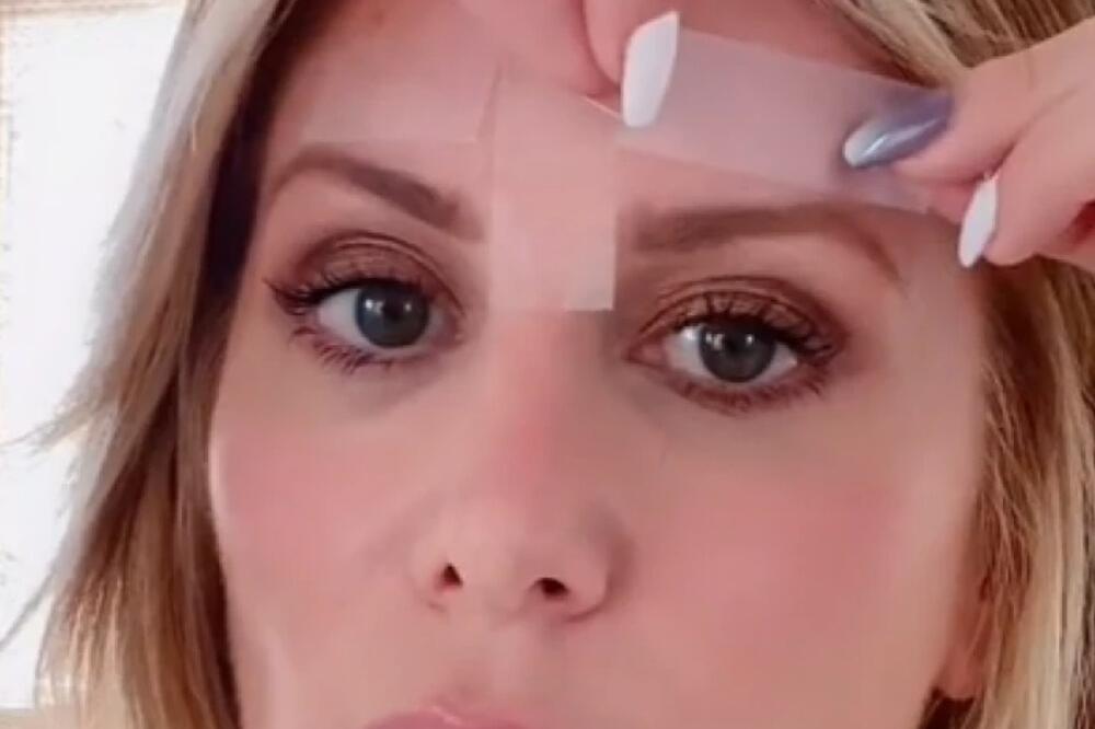 IMA 50 GODINA I UOPŠTE NE STARI: Pokazala i zašto, ljudi doživljavaju ŠOK ZA ŠOKOM (VIDEO)