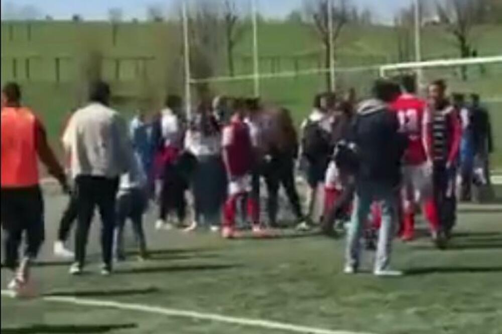NEVIĐENI SKANDAL U SRPSKOM FUDBALU! Opšta tuča u Kruševcu, ima povređenih - bruka i sramota! (VIDEO)