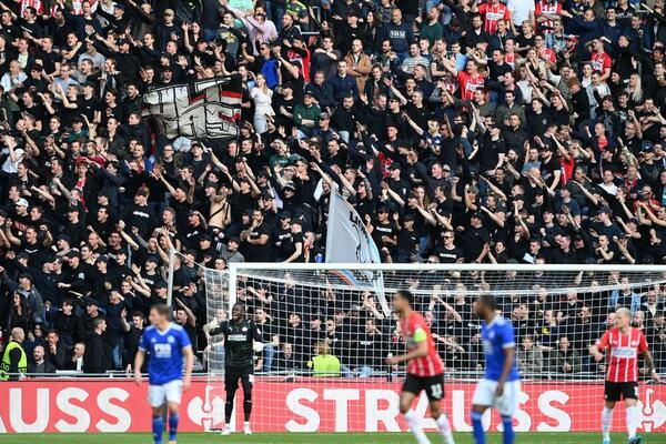 LISICE UŠLE U ISTORIJU: Posle velikog preokreta se plasirale u polufinale Lige konferencija, PSV ostao u suzama!