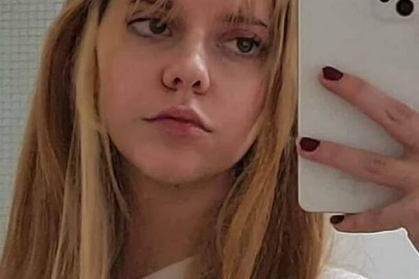 DA LI STE VIDELI OVU PRELEPU DEVOJKU? Nestala je u Zenici, porodica moli za pomoć! JAVITE SE NA OVAJ BROJ TELEFONA