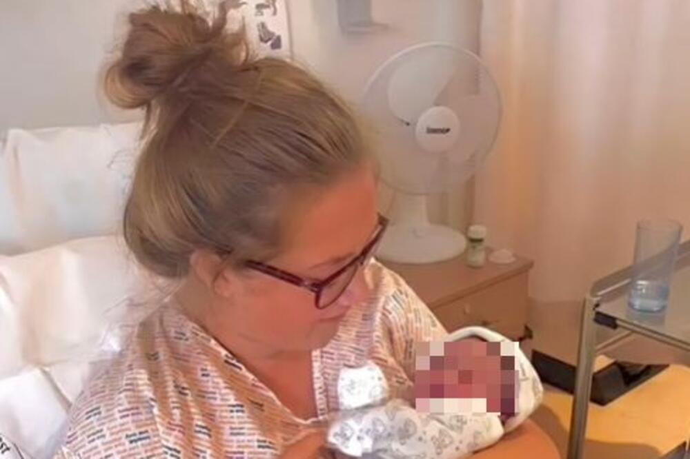 OTIŠLA U TOALET I VIDELA BEBINU RUKU KAKO VIRI IZ WC ŠOLJE! O bizarnoj priči danas bruji ceo svet