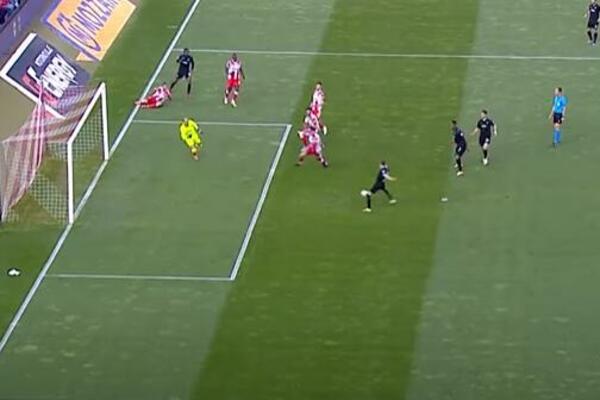 NEVEROVATAN PROMAŠAJ! Sjajno se kretao, ostalo mu samo da ZATRESE MREŽU BORJANA! (VIDEO)