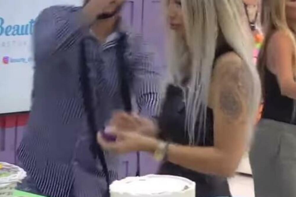 DEJAN LOMIO JAJA ALEKSANDRI O GLAVU! USKRS U ZADRUZI PROŠAO PAKLENO: Ni za praznik ne mogu da budu normalni!