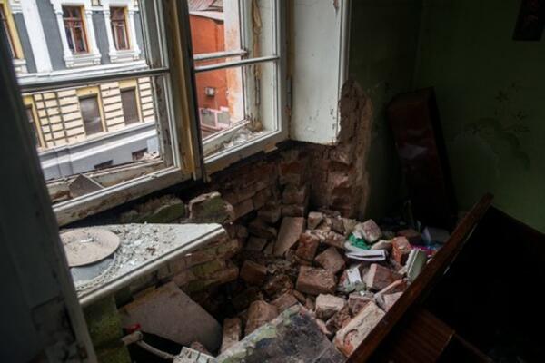 U KURAHOVU POGINULO 10 OSOBA! Zelenski napad opisao kao ŽESTOK i proračunat, užas na istoku Ukrajine