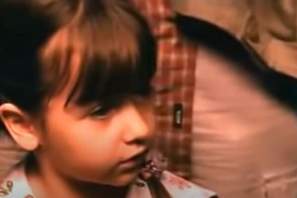 REPLIKU "NEĆU DA TI KAŽEM ĆELAVI" JE PONAVLJAO SVAKI DRUGI SRBIN: Ovako danas izgleda ŽENA koja ju je izgovorila