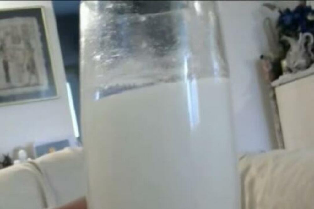 UZ OVAJ UKUSAN NAPITAK MOŽETE SE PODMLADITI I SMRŠATI: Čisti organizam kao BULDOŽER i čini da izgledate BOŽANSTVENO