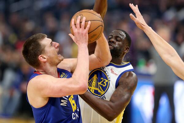 NBA ZVEZDA OTVORILA DUŠU ZBOG DEKIJA: Na terenu "nasilnik", a emocije samo kuljaju! (VIDEO)