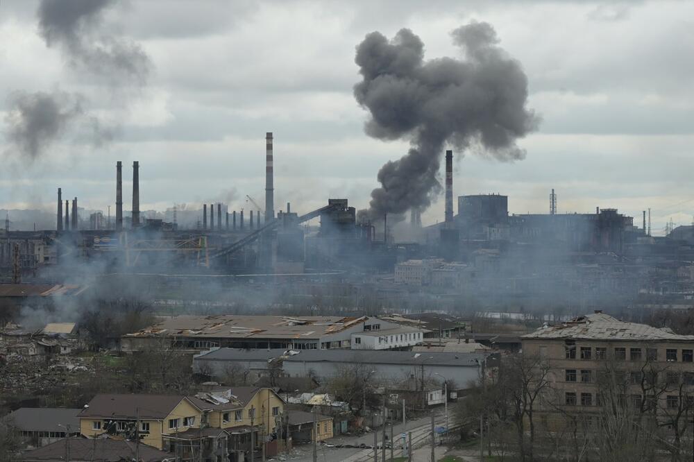 ROK KOJI SU RUSI DALI JE ISTEKAO: Dim nad Mariupoljom, šta će se naredno desiti? (FOTO) (VIDEO)