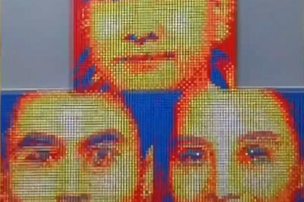 U ČAST POVRATKA SVEMIRSKOG BRODA: Kinez čarobnim kockama napravio portrete tajkonauta! (VIDEO)