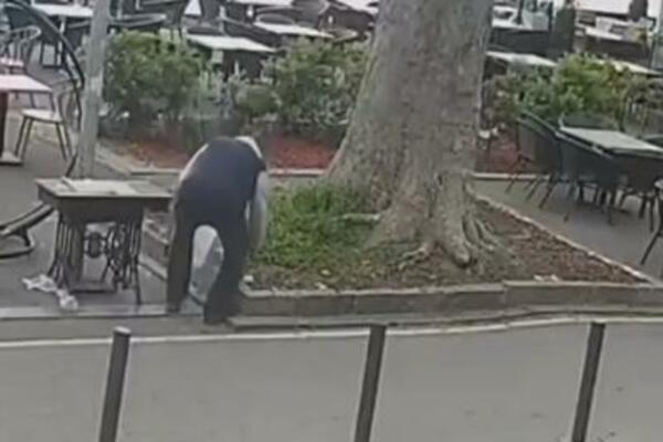 PA, ČOVEČE, ŠTA RADIŠ TO? Svi gledaju snimak sa Zemunskog keja i nikom nije jasno ŠTA ĆE MU TO! (VIDEO)