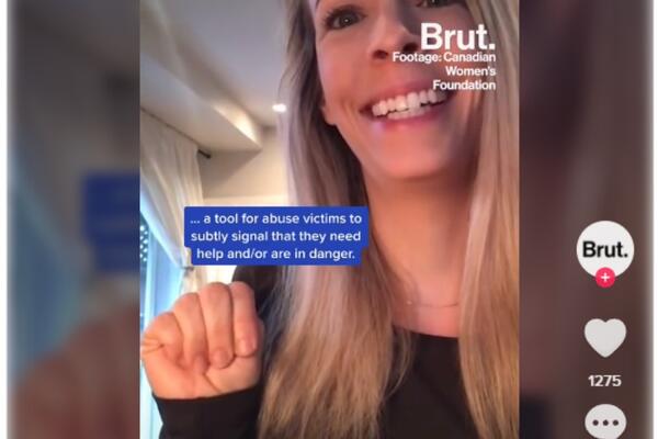 NATERAO JU JE DA UĐE U KAMION, A ONDA SE KRENUO IŽIVLJAVATI: Neverovatna stvar joj je spasila glavu (VIDEO)