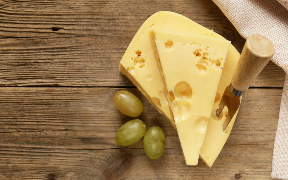 Sir se često ispituje zbog sadržaja masti i holesterola, ali se često zanemaruje visok nivo natrijuma