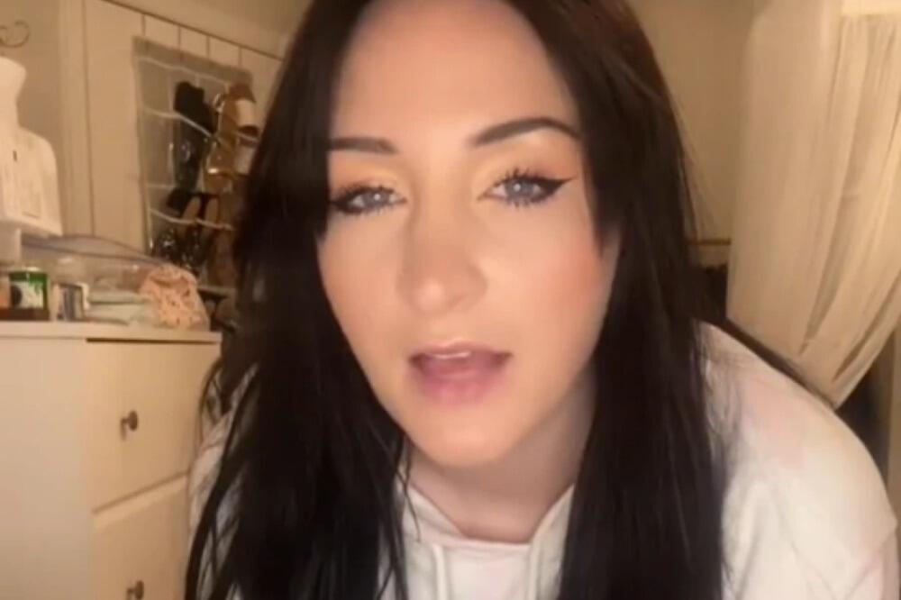 SAZNALA JE DA JOJ DEČKO RADI OVO SA 85 ŽENA, PRONAŠLA JE I DOKAZE U TELEFONU: Nije mogla da veruje šta vidi (VIDEO)