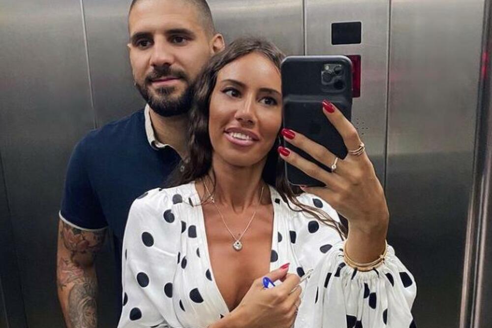 ONA JE SMIRILA MITROVU LUDU GLAVU - Malo ko zna da je ćerka poznatog trenera! Ljubav krunisana sa dva anđela!