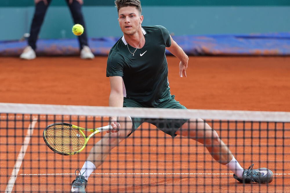 KECMANOVIĆ NASTAVLJA DA GAZI! Pao Džon Milman za četvrtfinale Serbia Opena - a tamo...