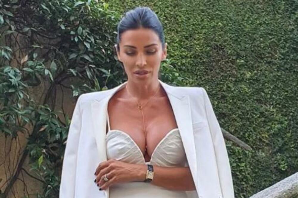 PRIČALI SU DA JE ZABILA NOŽ U LEĐA VLADIMIRU STOJKOVIĆU: Odrekla se svega i danas živi kao BOGINJA, ŠOK