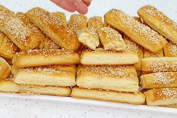 ŠTAPIĆI SA SUSAMOM I PIVOM SAVRŠENI ZA USKRŠNJI POST: Mogu da se jedu i posle 4 DANA, gotovi su dok kažeš keks