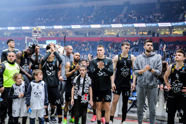 GORI TVITER POSLE PORAZA, GROBARI SU OGORČENI: "Pa dokle više ovako, ništa nismo naučili posle Burse..."! (FOTO)