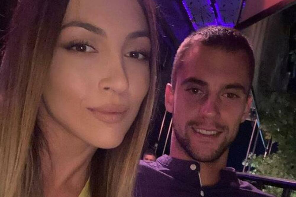 ĐERE SE "SKRASIO" SA ĆERKOM BIVŠEG TRENERA ZVEZDE! Njihova ljubavna priča je sve, samo ne obična! (FOTO)