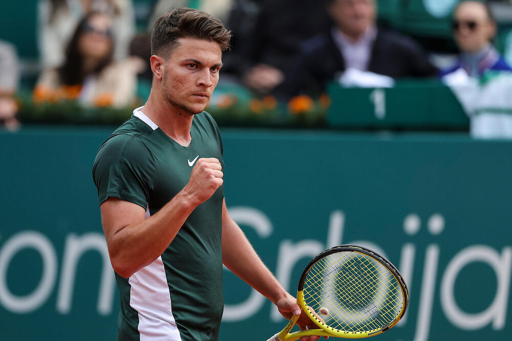 KECMANOVIĆ JE ZBOG TOGA VELIKI FAVORIT: Srpski teniser rekao šta ćemo najviše odgovarati na sledećem meču!