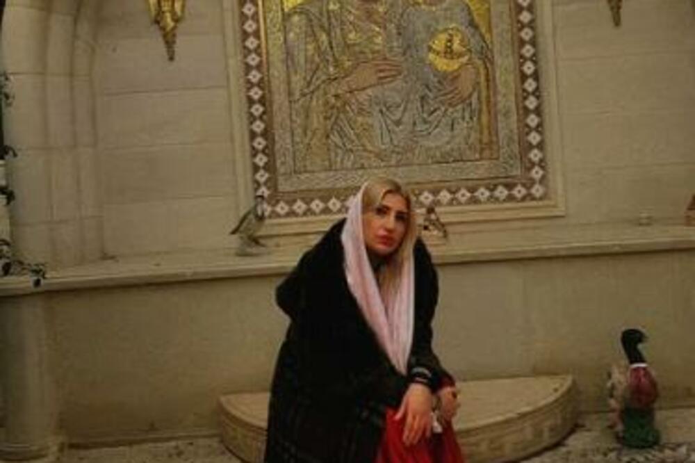 POREDILI JE SA KARLEUŠOM, A ONDA SE POSVETILA BOGU! Odrasla u radničkoj porodici sa sedmoro braće i sestara pa..