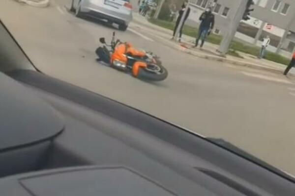 OBOREN MOTOCIKLISTA U LAZAREVCU: Isplivao ŠOK SNIMAK sa LICA MESTA! (VIDEO)