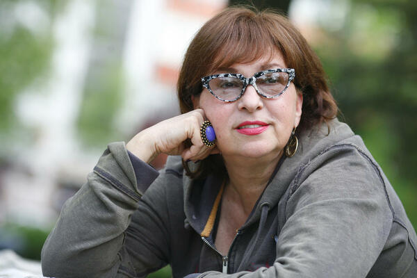 SVI SMO OBOŽAVALI DA JE GLEDAMO NA MALIM EKRANIMA, A NIKO NIJE ZNAO BOLNU ISTINU: Trpela je NASILJE