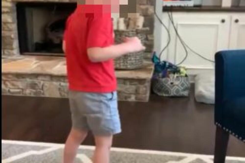 OVAJ DEČAK (5) JE MEDICINSKI FENOMEN: Ono što je uspeo da uradi je prosto NEVEROVATNO (VIDEO)