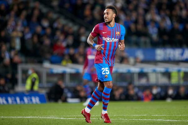 HOROR U DOMU ZVEZDE BARSELONE: Lopovi ga OPLJAČKALI i pretukli ŠTANGLAMA! Pretili i porodici pištoljima!