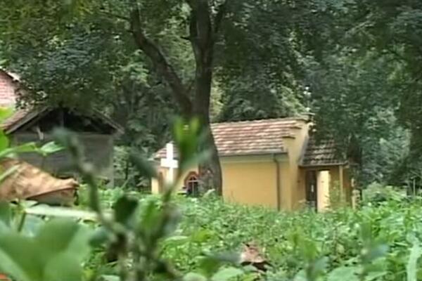 SRBI HRLE U MANASTIR KOD KRUŠEVCA: Tvrde da ONO ŠTO TAMO DOBIIJU može da im PROMENI ŽIVOT