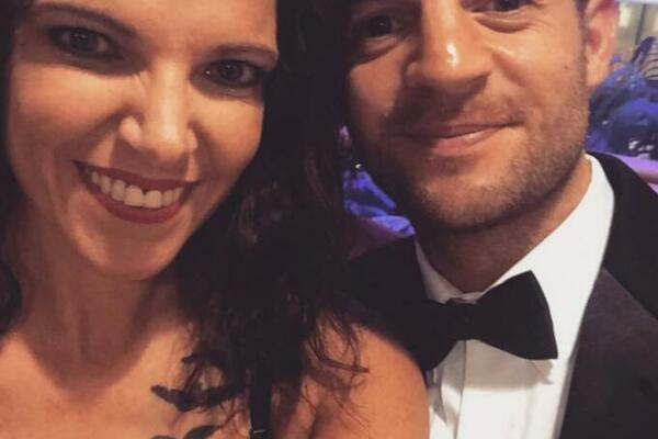 ŽENA OTKRILA ŠTA RADI SVAKU NOĆ U 2 UJUTRU, DOK JOJ PARTNER SPAVA: Ni njemu ne smeta!